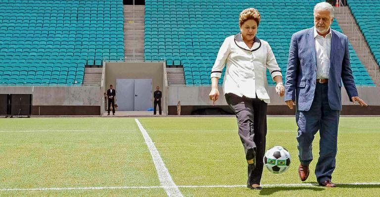 Dilma Rousseff defende jogador Tinga após ato de racismo no Peru - Gustavo Scatena/ Imagem paulista