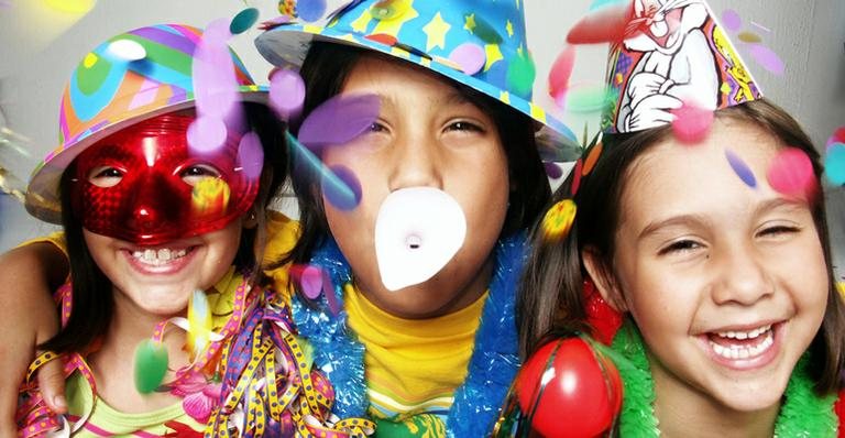 Crianças no Carnaval: riscos e cuidados - Shutterstock