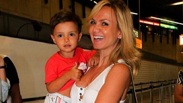 Com a família, Eliana embarca para o SBT Folia em Salvador - Manuela Scarpa e Marcos Ribas / Foto Rio News