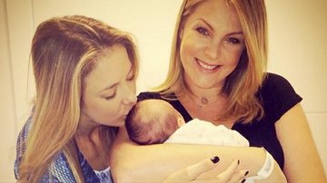 Ticiane Pinheiro visita Ana Hickmann na maternidade - Reprodução/ Instagram