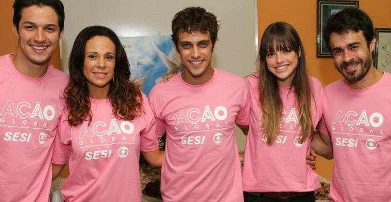 Atores participam de campanha social no Rio - Anderson Borde/AgNews