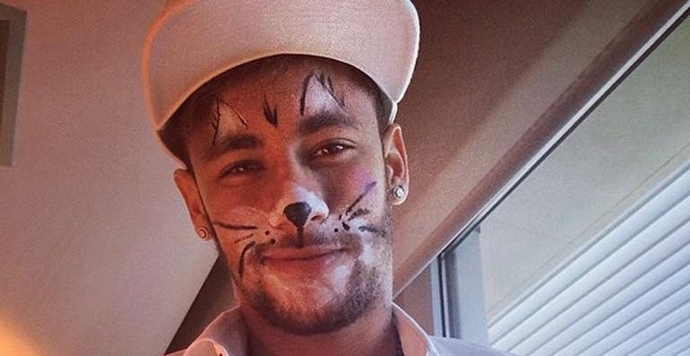 Neymar aparece pintado de gatinho em foto - Reprodução/ Instagram