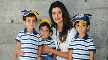 Isabella Fiorentino leva os filhos trigêmeos ao teatro - Manuela Scarpa/Photo Rio News