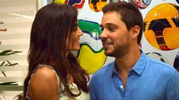 Deborah Secco e o namorado, Bruno Torres, juntos em festival de cinema - Felipe Souto Maior / AgNews