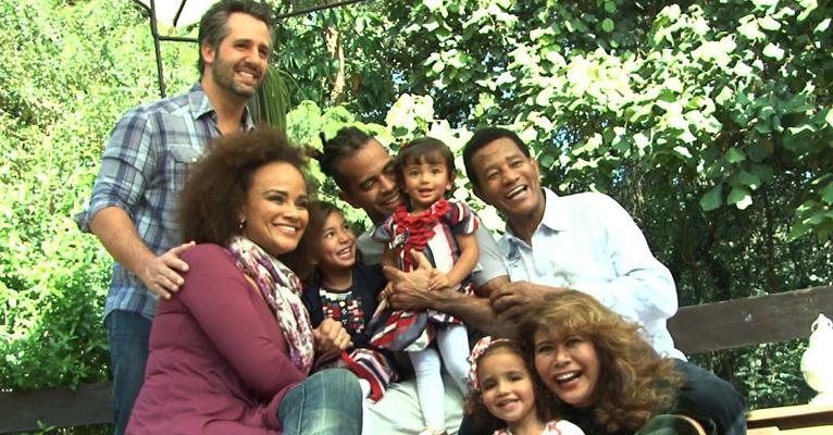 Jair Rodrigues e a família - Marcela Beltrão/ Produção: Carlinhos Duarte - CHD Produções