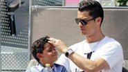 Cristiano Ronaldo e filho - Splash News/AKM-GSI/AKM-GSI