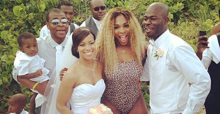 Tenista Serena Williams invade casamento com maiô de oncinha - Instagram/Reprodução