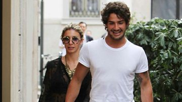Fora da Copa, Alexandre Pato passeia com a namorada em Milão - AKM-GSI/Splash