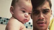 Micael Borges e o filho, Zion - Reprodução/ Instagram