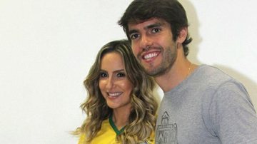 Kaká faz homenagem para a cantora Claudia Leitte - AgNews