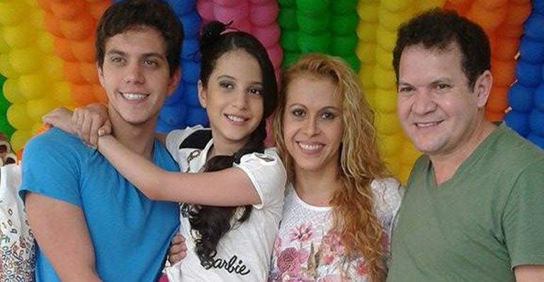 Joelma e Chimbinha com Yago e Yasmin - Divulgação