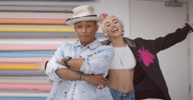 Miley participa de clipe de Pharrel Williams - Vevo/Reprodução
