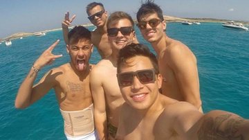 Neymar aparece de cinta em passeio de barco - Reprodução/ Instagram