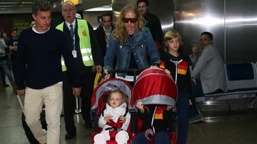 Luciano Huck e Angélica viajam com os filhos, Joaquim, Benício e Eva - Manuela Scarpa/ FotoRioNews