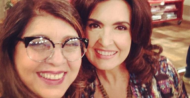 Convidada do 'Encontro', Roberta Miranda faz selfie com Fátima Bernardes - Reprodução Instagram
