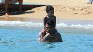 Thiago Silva e o filho da Sardenha - Splash News/AKM-GSI