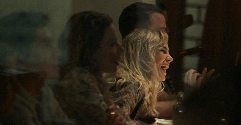 Suki Waterhouse, namorada de Bradley Cooper, janta com amigos no Rio - Delson Silva/AgNews