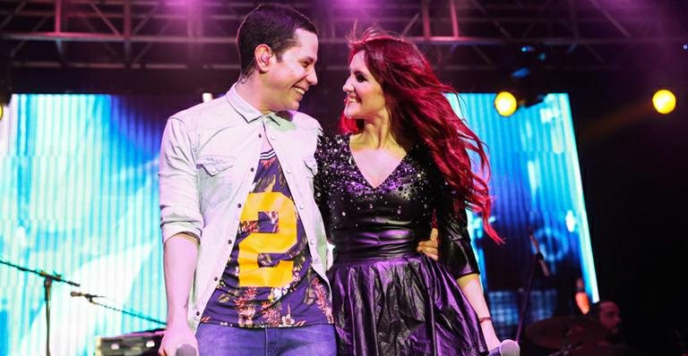 Dulce María e Christian Chávez cantam juntos durante show em São Paulo - Manuela Scarpa/Photo Rio News
