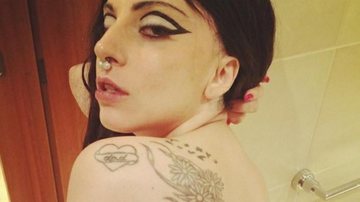 Lady Gaga exibe nova tatuagem nas costas - Instagram/Reprodução