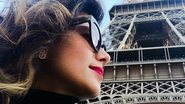 Paula Fernandes posa ao lado da Torre Eiffel em Paris - Instagram/Reprodução
