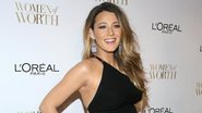 Grávida, Blake Lively usa vestido sexy em evento - Getty Images