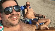 Sem camisa, Leandro Hassum toma sol em praia de Miami - Instagram/Reprodução