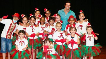 Reynaldo Gianecchini participa de festa de Natal do GRAAC - Manuela Scarpa/Photo RioNews
