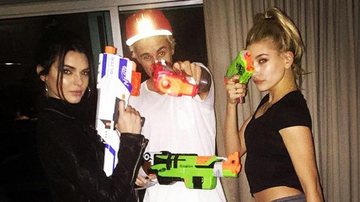 Justin Bieber com Kendall Jenner e Hailey Baldwin - Instagram/Reprodução
