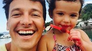 Rodrigo Faro se diverte com Helena na praia após 'pausa' nas férias - Reprodução Instagram