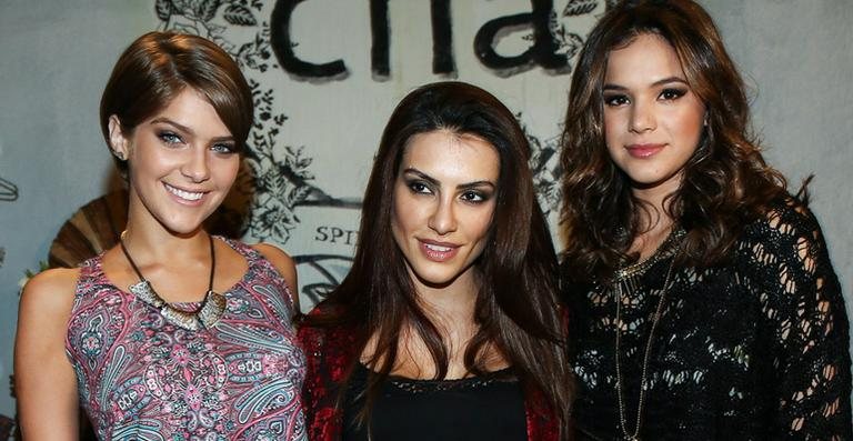 Isabella Santori, Cleo Pires e Bruna Marquezine atraem os olhares na noite paulistana - Manuela Scarpa / Photo Rio News