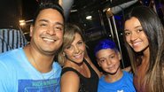 Filho de Carla Perez e Xanddy surge com o cabelo roxo em Salvador - Fred Pontes/Divulgação