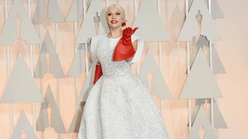 Roupa de Lady Gaga no Oscar vira piada na web - Getty Images