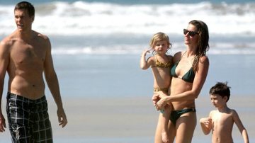 Gisele Bündchen curte férias em família na Costa Rica - AKM-GSI/Splash