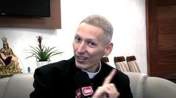 Padre Marcelo Rossi - Caras Digital