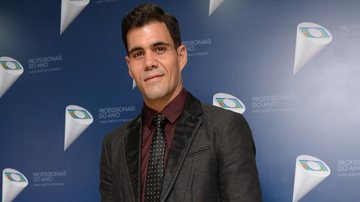 Juliano Cazarré foi professor de inglês - Divulgação/TV Globo