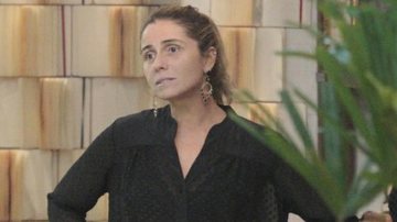 Giovanna Antonelli surge sem maquiagem em dia de compras no Rio - Wallace Barbosa/AgNews