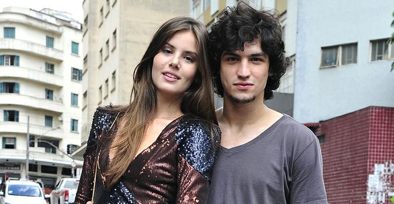 Camila Queiroz e Gabriel Leone - Globo/Reinaldo Marques