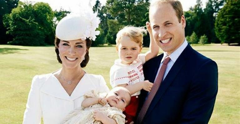 Príncipe William e Kate Middleton com os filhos George e Charlotte - Instagram/Reprodução