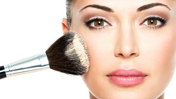 Ordem da maquiagem: dicas e passo a passo de como fazer