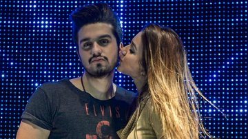 Luan Santana ganha beijo da irmã em gravação de comercial - Francisco Cepeda/AgNews