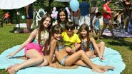 Ao lado dos amigos, Milena, Lara, Gabriel e Rafaela Marques, DudaDuda Miliante comemora aniversário com um lindo Pic Nic - Divulgação