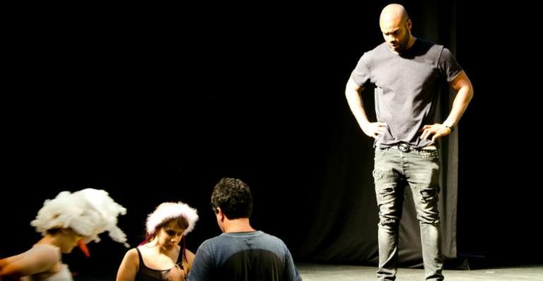Rafael Zulu faz sua estreia como diretor de teatro em um musical infantil - Dani Minervino/ Divulgação