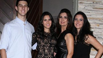 Fátima Bernardes faz festa de aniversário com família e amigos - Anderson Borde / AgNews
