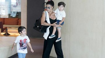 Juliana Paes com os filhos, Pedro e Antônio - Johnson Parraguez / PhotoRioNews