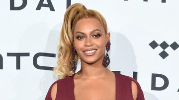 Beyoncé usa decote matador durante evento em Nova York - Getty Images