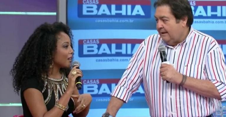 Negra Li e Faustão - TV Globo/Reprodução
