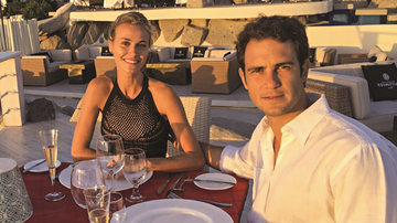 No hotel mexicano, a top e apresentadora janta com Beto, seu eleito há mais de quatro anos - Divulgação
