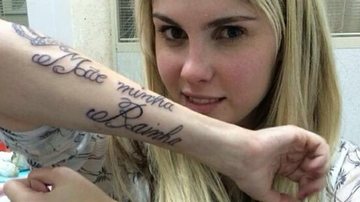 Bárbara Evans exibe tatuagem que fez em homenagem aos pais - Instagram/Reprodução