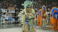 Ellen Rocche exibe corpão em desfile da Rosas de Ouro - BrazilNews