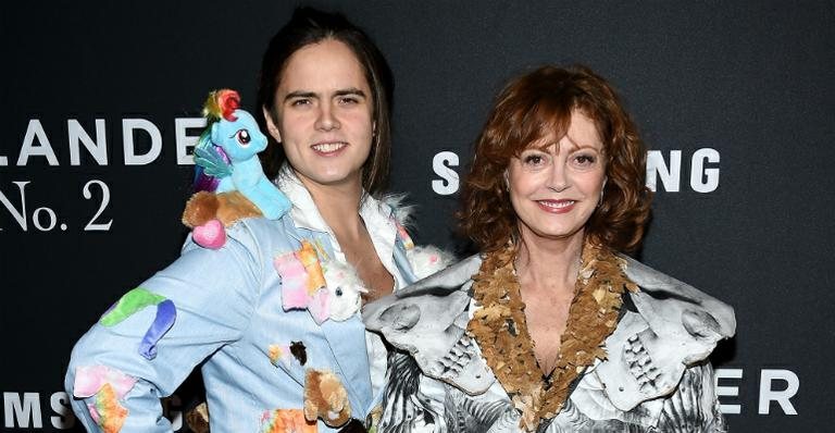 Filho de Susan Sarandon usa roupa excêntrica na première de Zoolander 2 - Getty Images